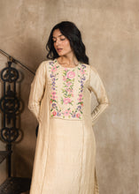 Load image into Gallery viewer, Char Bagh Kurta Set