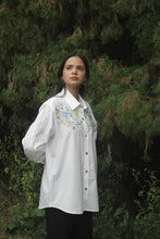 Load image into Gallery viewer, Udaipur Blooms Shirt