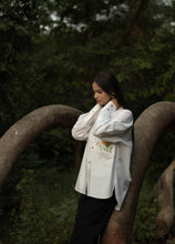 Load image into Gallery viewer, Gaya Peace Shirt