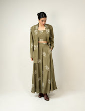 Load image into Gallery viewer, Gentle Form