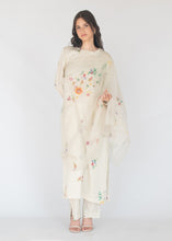 Load image into Gallery viewer, Aprajita Kurta Set