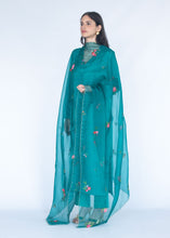 Load image into Gallery viewer, Kamal Nayan Odhani