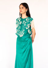 Load image into Gallery viewer, Shwet Pankh Bib