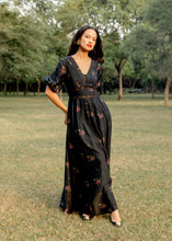 Load image into Gallery viewer, Moonflower Dress