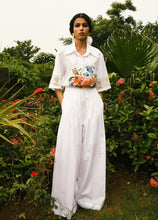 Load image into Gallery viewer, Wallflower Shirt