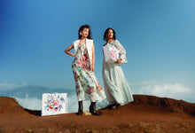 Load image into Gallery viewer, Moonlight Floral Bag
