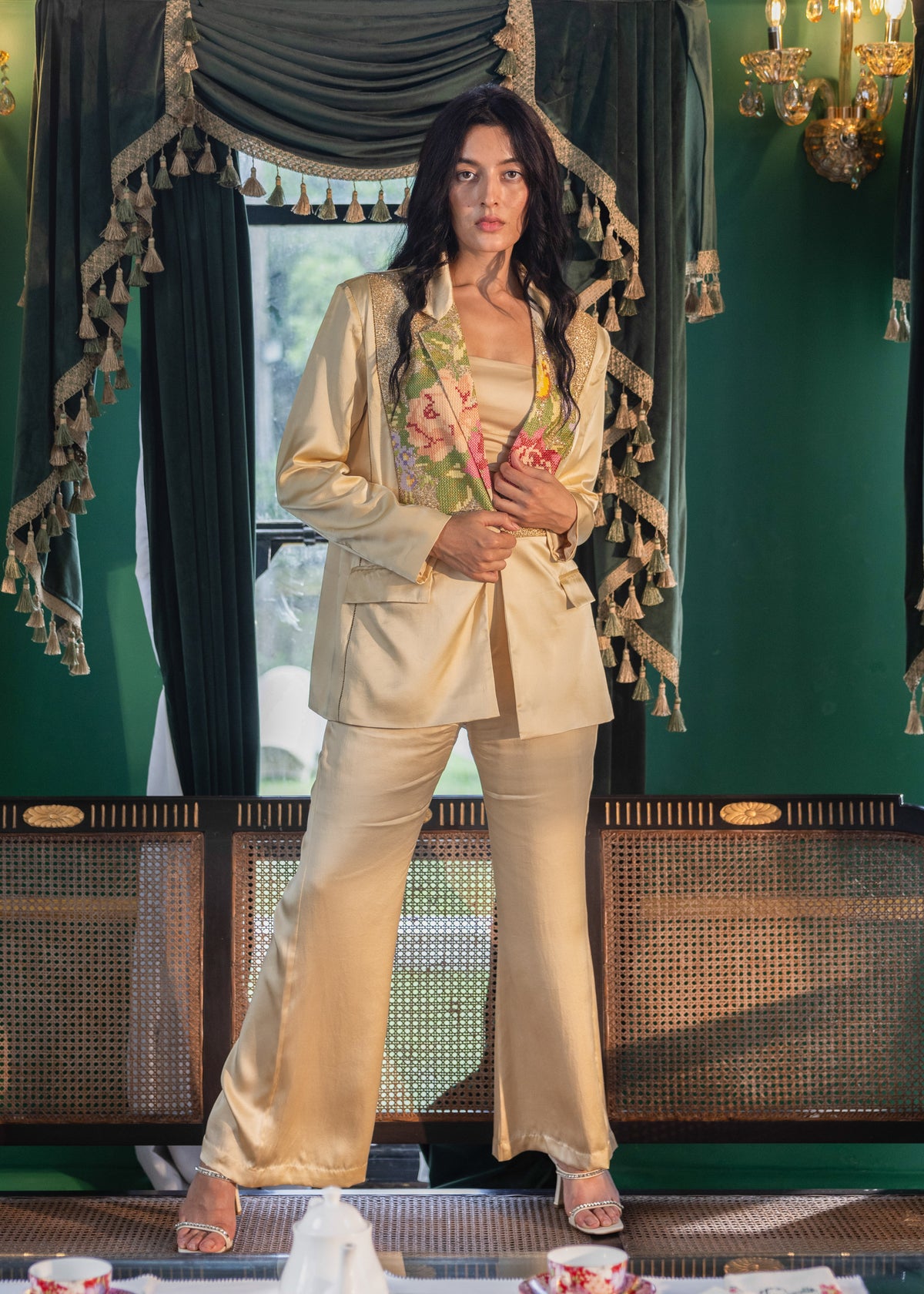 Nargis Set