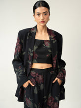 Load image into Gallery viewer, Close Geometry
