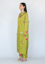 Load image into Gallery viewer, Rimjhim Kurta Set
