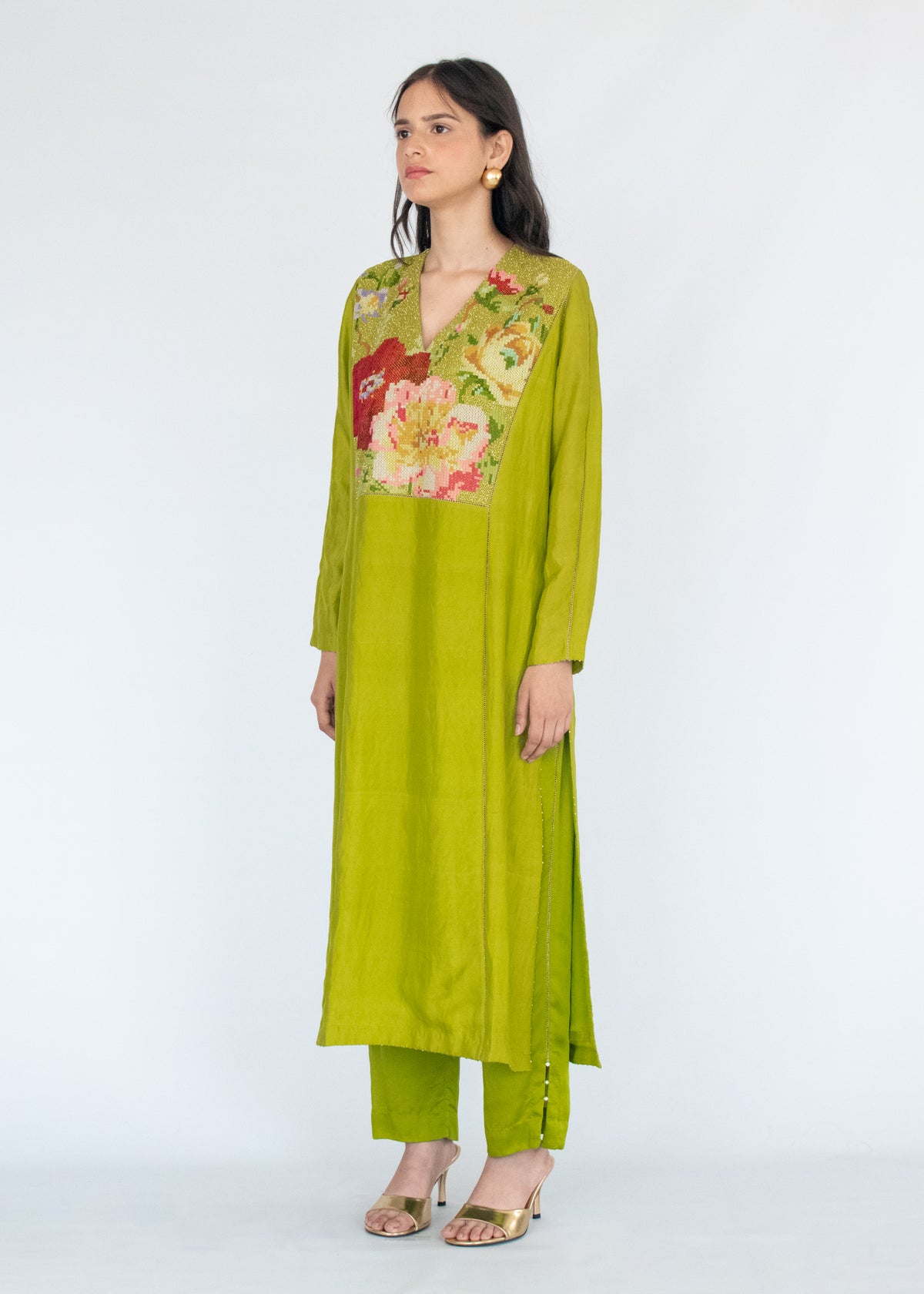 Son Champa Kurta Set