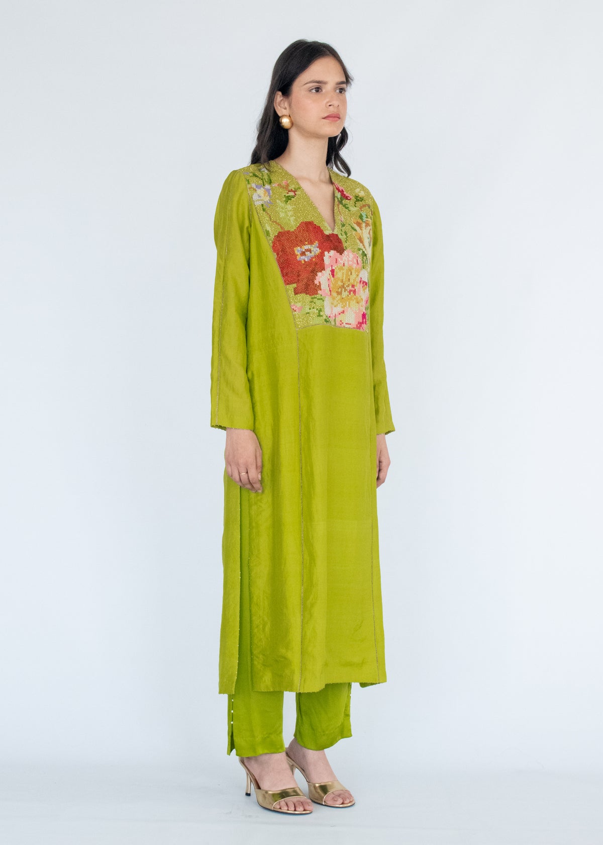 Son Champa Kurta Set
