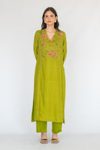 Load image into Gallery viewer, Masakali Kurta Set
