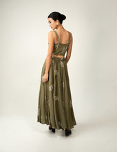 Load image into Gallery viewer, Gentle Form
