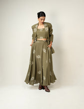 Load image into Gallery viewer, Gentle Form
