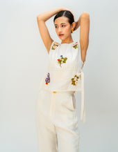 Load image into Gallery viewer, Honey Lantern Bib
