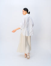 Load image into Gallery viewer, Peony Dream Shirt
