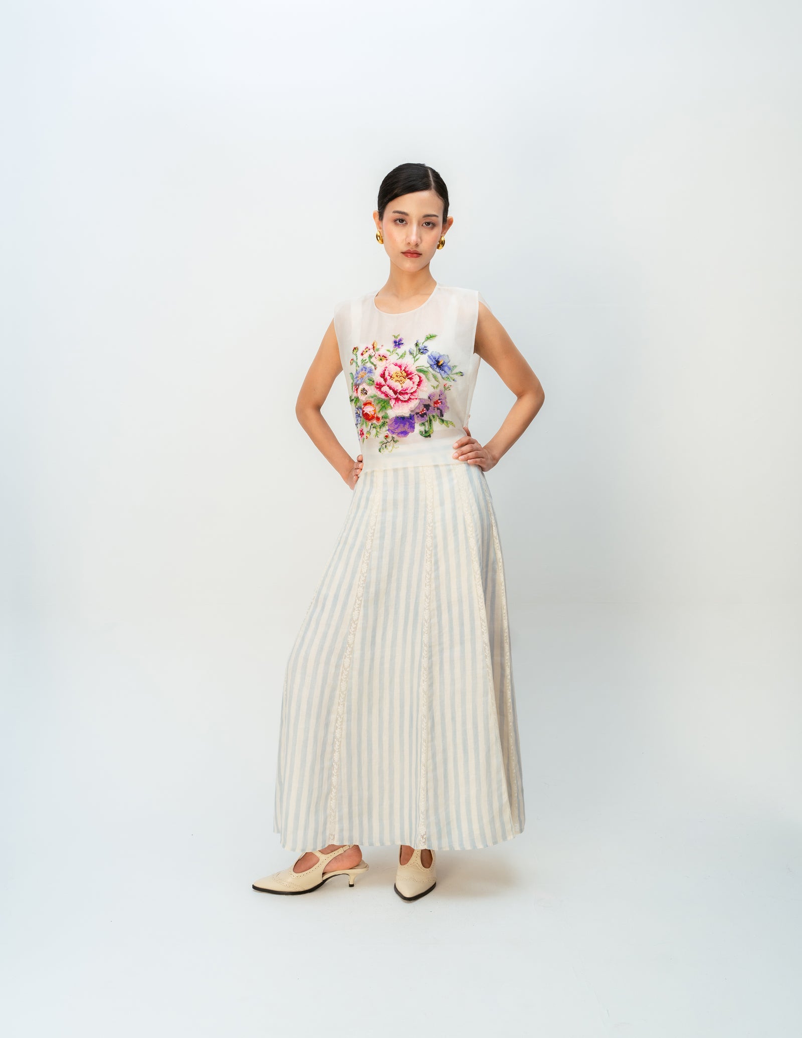 Vanilla Bloom Bib