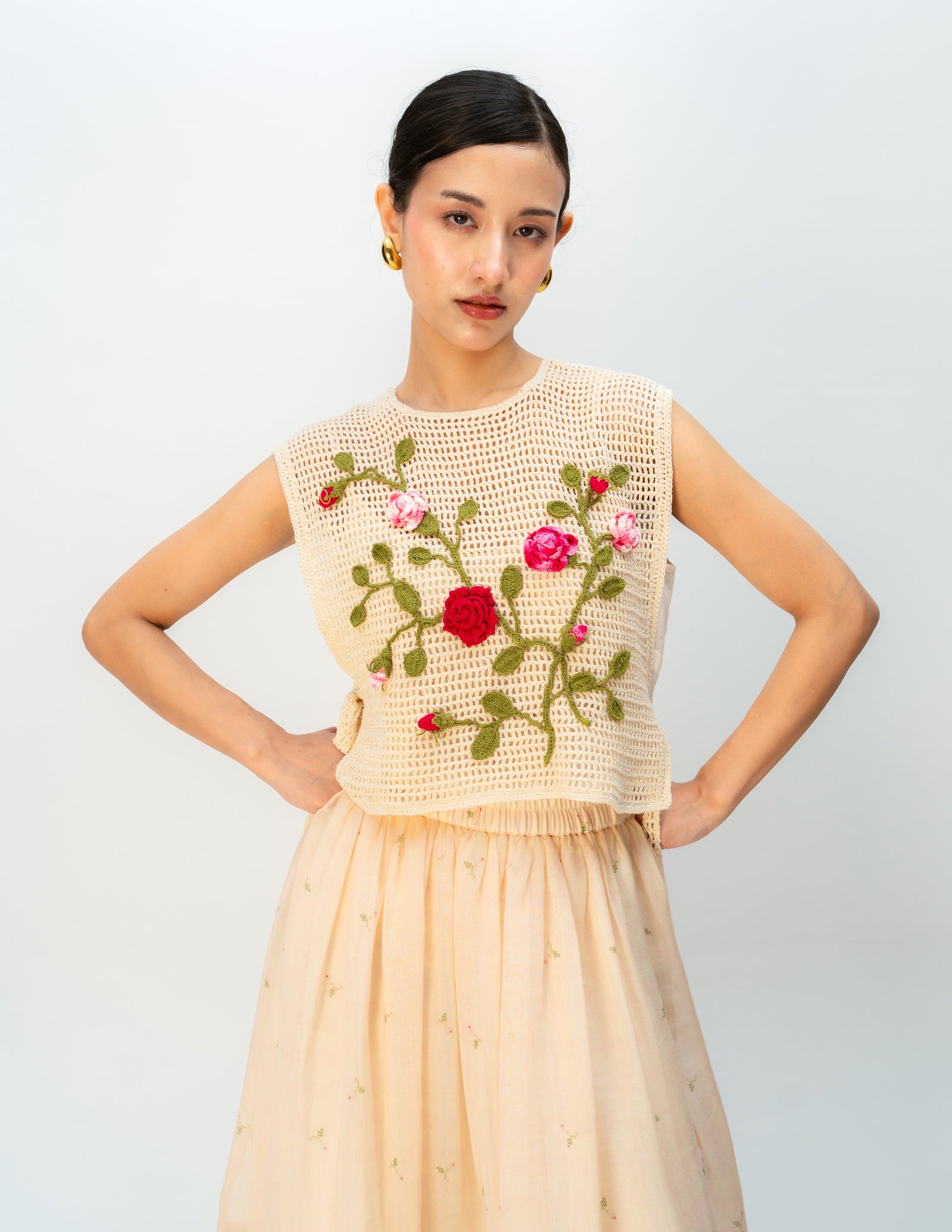 Rosy Pause Bib