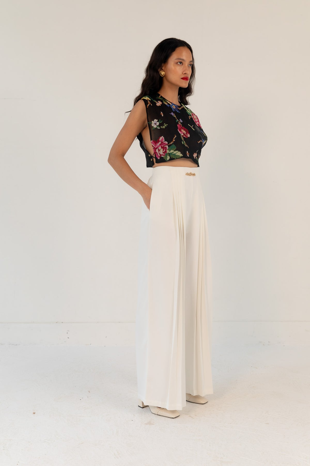 Color Me Rose Bib