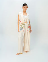 Load image into Gallery viewer, Living Petal Jacket
