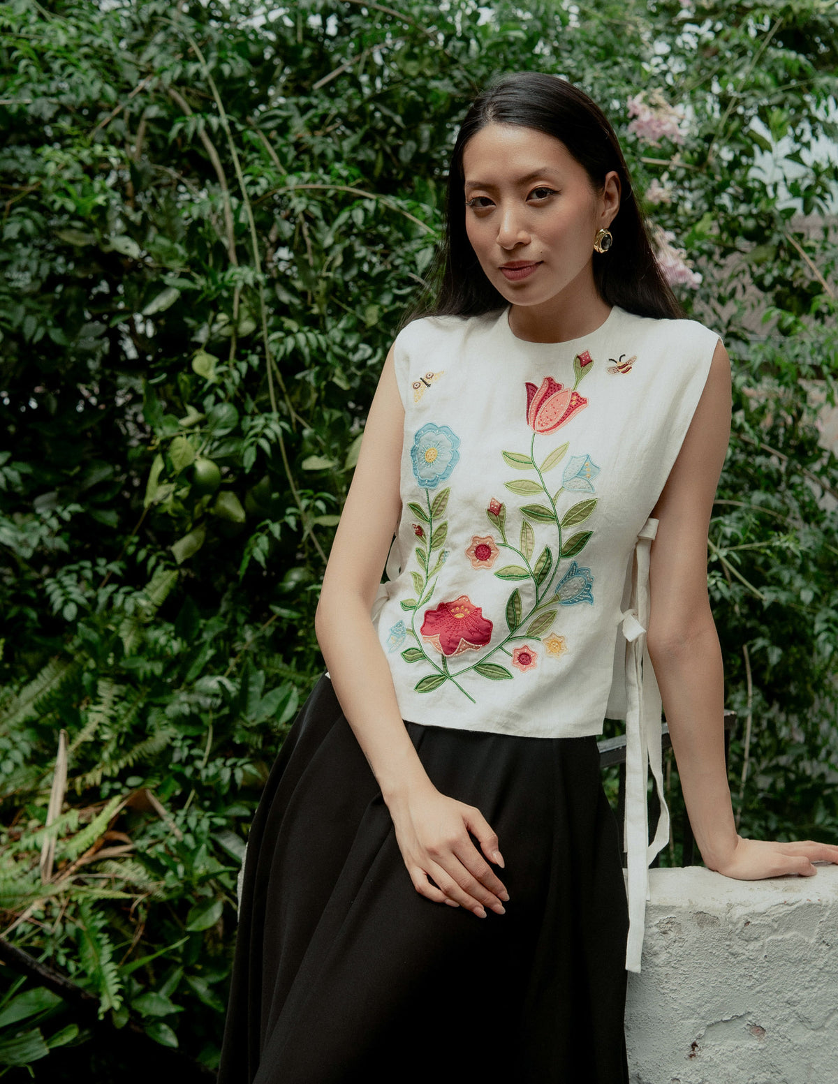 Dancing Flower Bib