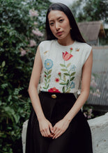 Load image into Gallery viewer, Dancing Flower Bib
